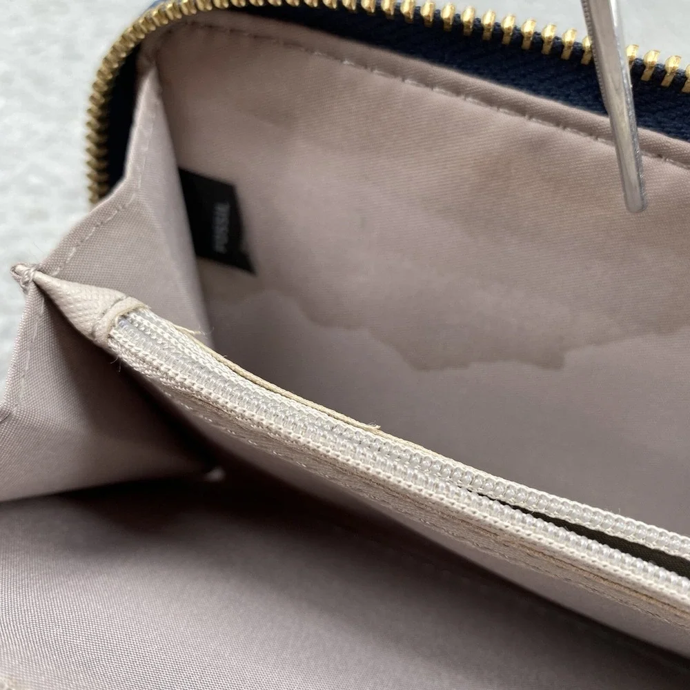 FOSSIL Leather Women Wallet Zip Around Clutch Blue Lining Cards ID Divider Boho‎